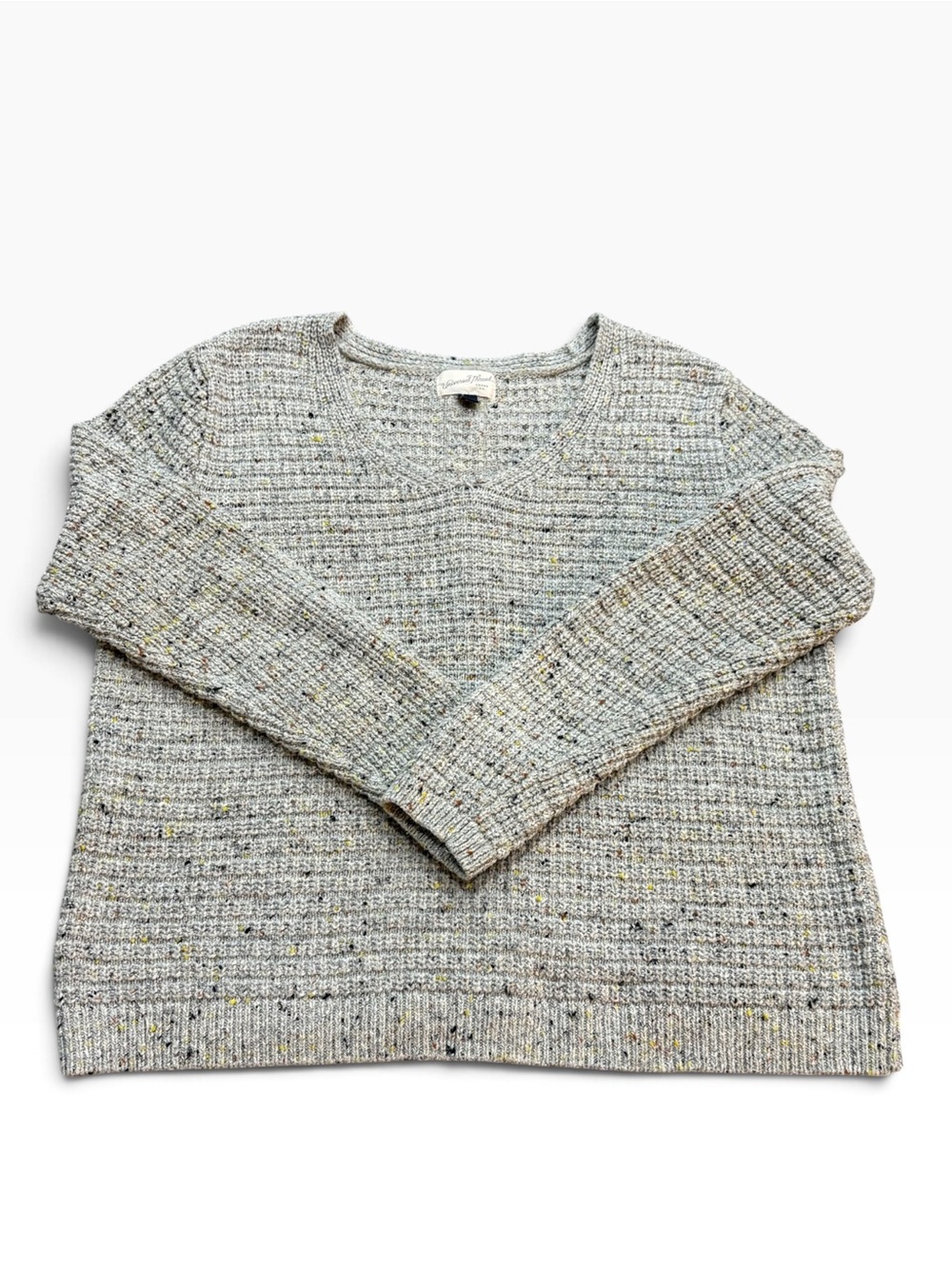 Universal Thread Light Gray Speckled v-Neck Sweater
